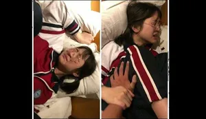 Con gái đang xem sếch tự sướng thì bố dượng trở về nhà